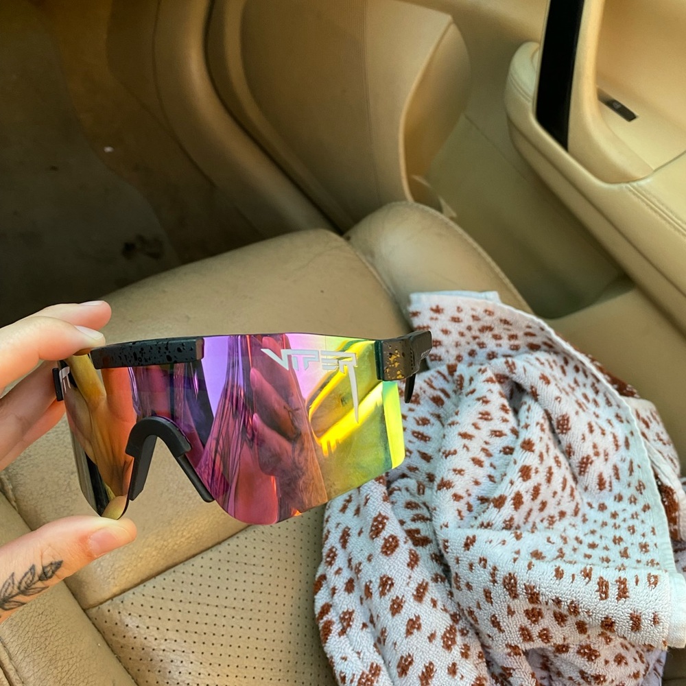 Put viper sunglasses